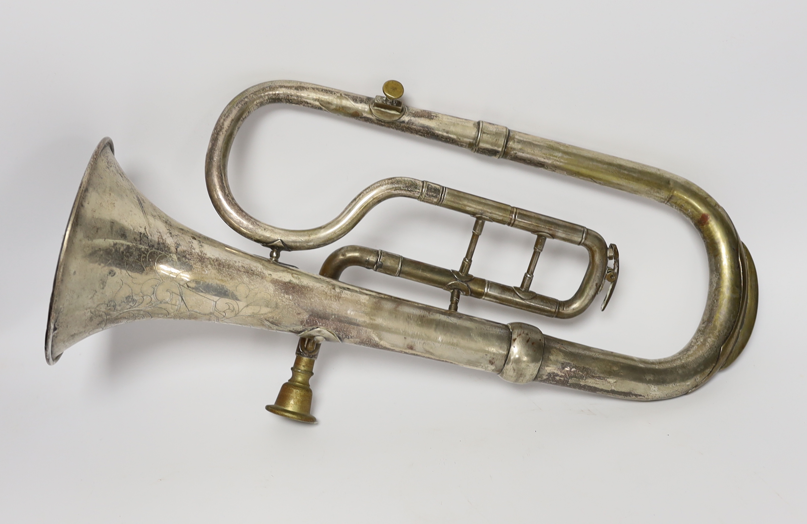 A plated bugle (American Army bugle, 1910)